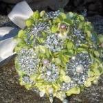 Brooch Bouquet